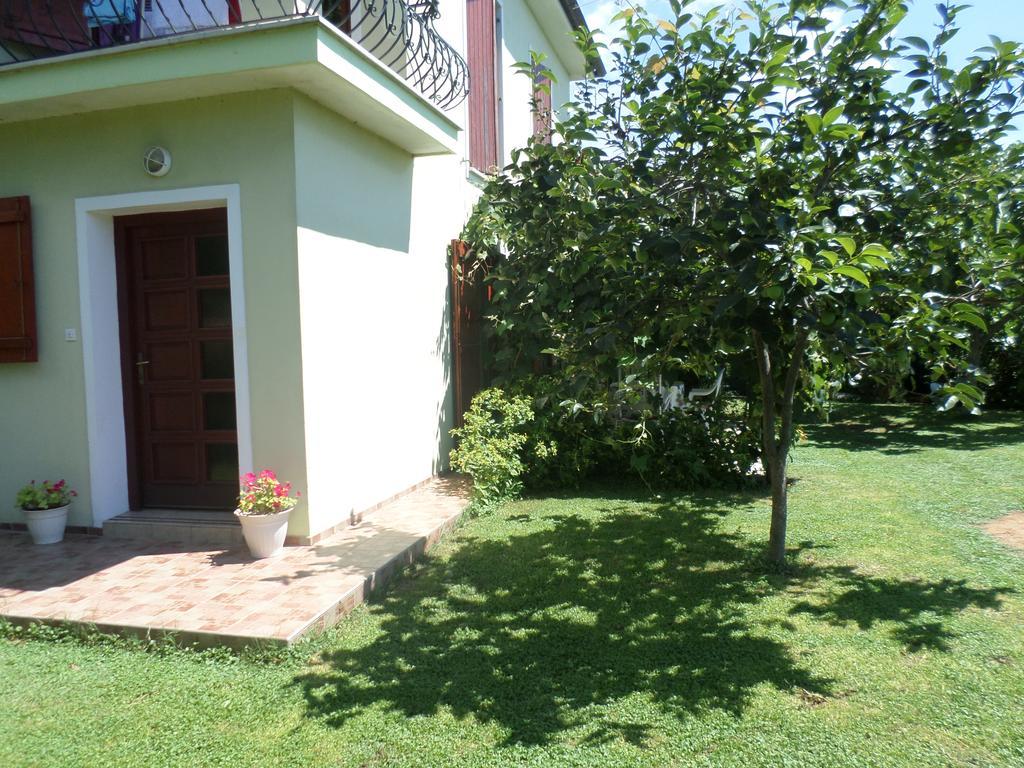 Apartment Jana Stinjan Exterior photo